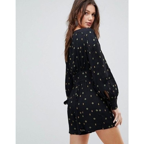 Free People Love Grows Floral Printed Romper Long Sleeve Black Size XS - Picture 2 of 11